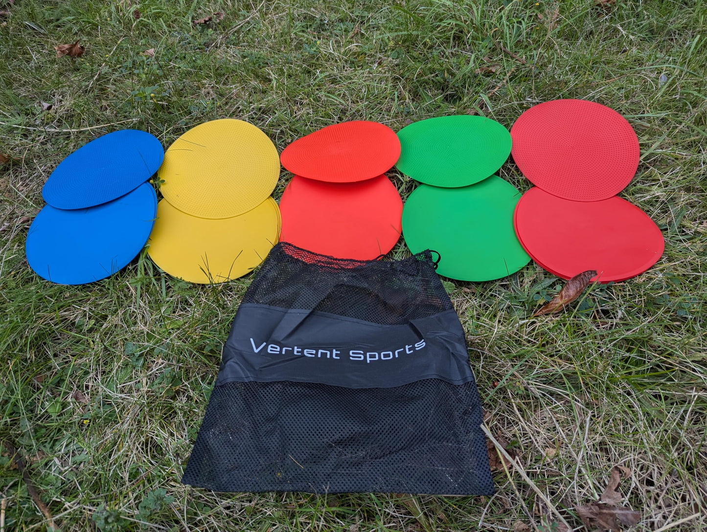 Vertent Flat Disc Markers (Set of 20) - 5 Colours, Full Sized, With Carry Bag